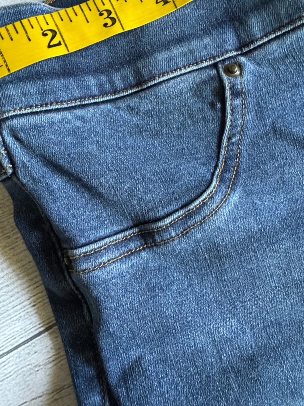 SPANX Pull-On Denim Leggings Sz M Med DarkWash Stretch Skinny Raw Hem Distressed - Picture 9 of 10